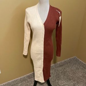 🌷NWT Alenda Danmos Fitted Midi Dress